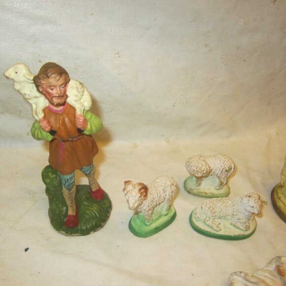 VTG CHALK WARE NATIVITY SET PIECES - Picture 4 of 8